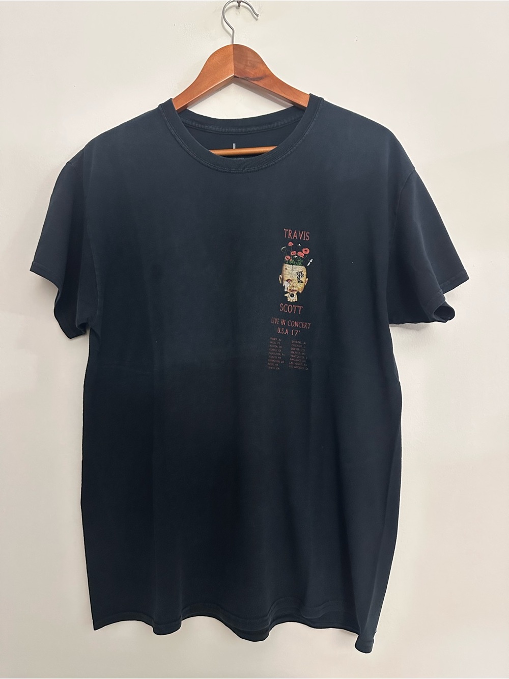 Travis Scott 2017 Tour Shirt Live In Concert USA Size Large Black Flower Head